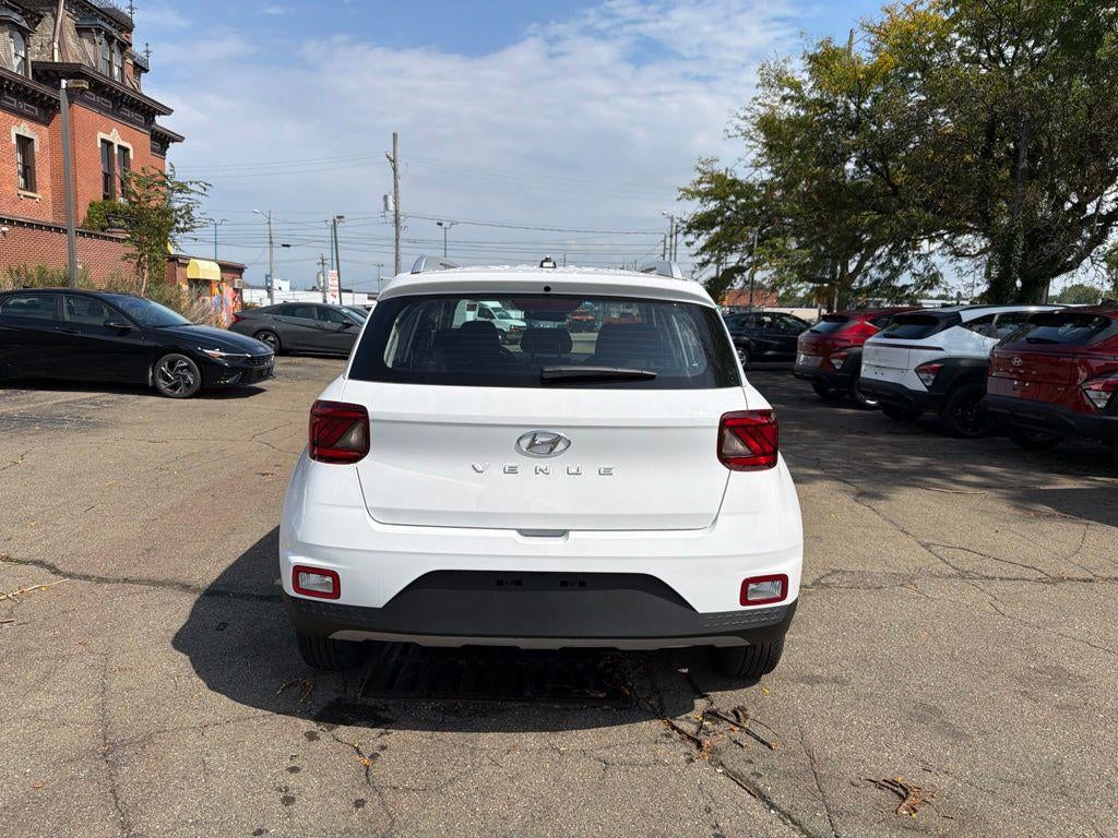2026 Hyundai VENUE SEL