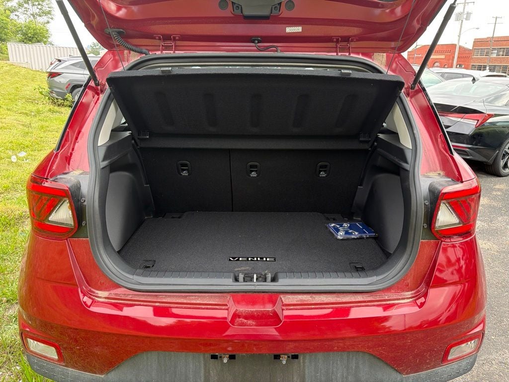 2024 Hyundai VENUE SEL