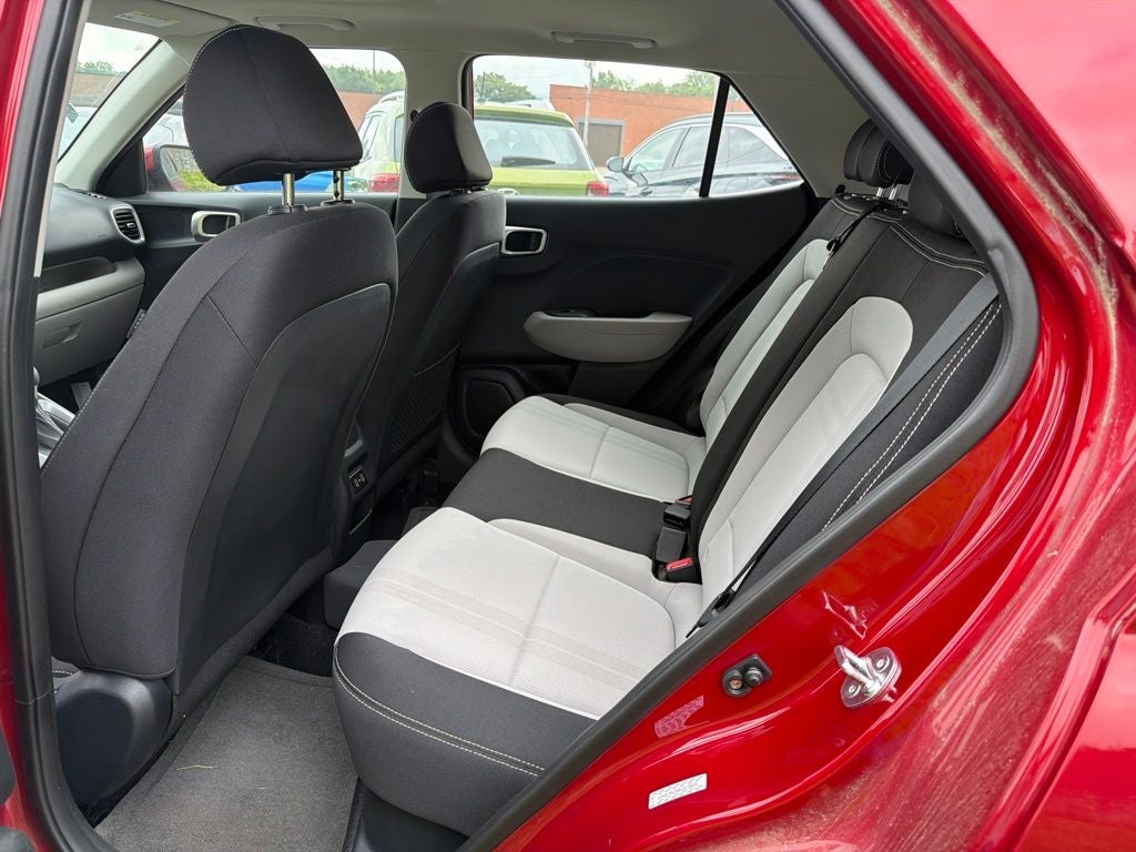 2024 Hyundai VENUE SEL