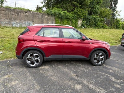 2024 Hyundai VENUE SEL