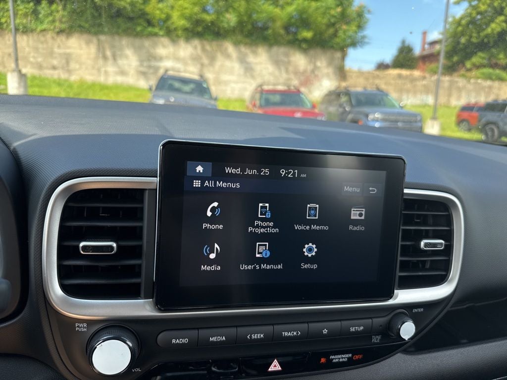 2025 Hyundai VENUE SEL