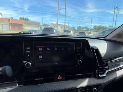 2023 Kia Sportage Hybrid LX