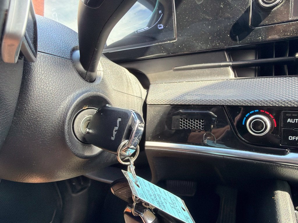 2023 Kia Sportage Hybrid LX