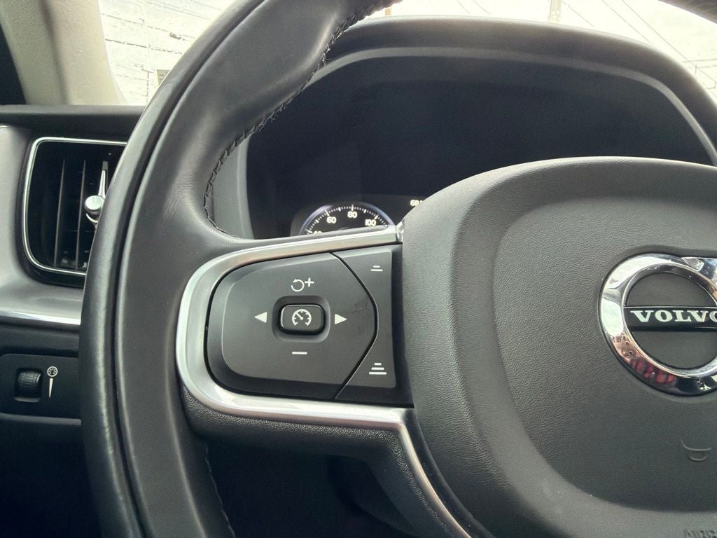 2019 Volvo XC60 T5 Momentum