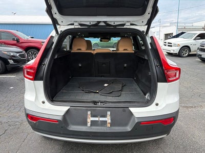 2019 Volvo XC40 Momentum