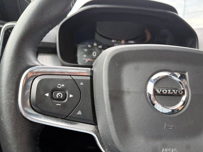 2019 Volvo XC40 Momentum