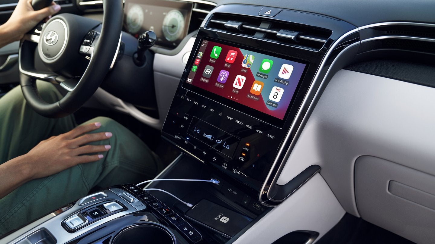 2022 Tucson Interior | Dave Hallman Hyundai in Erie PA